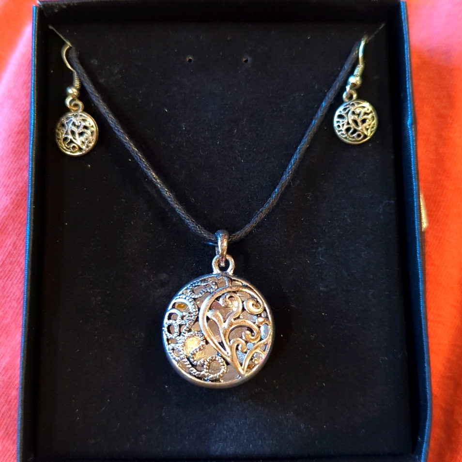 Silver Jewelry Set